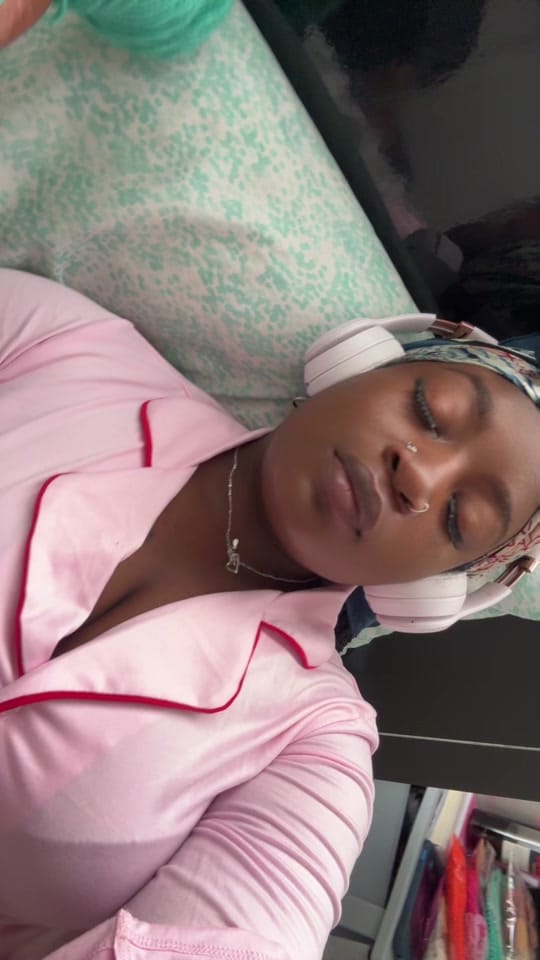 Post 4 by Dinah on TikTok (video)