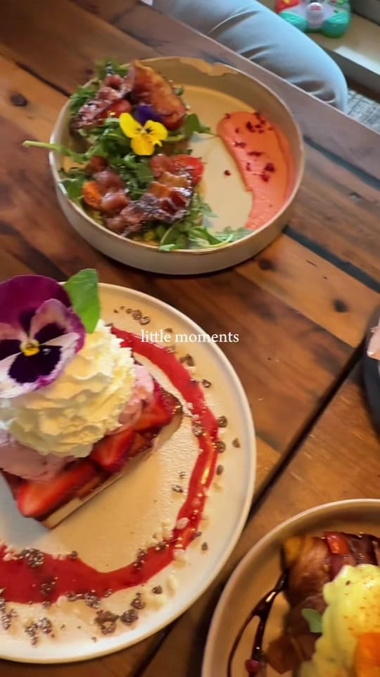 Post 2 by Nicolle Viafara on TikTok (video)
