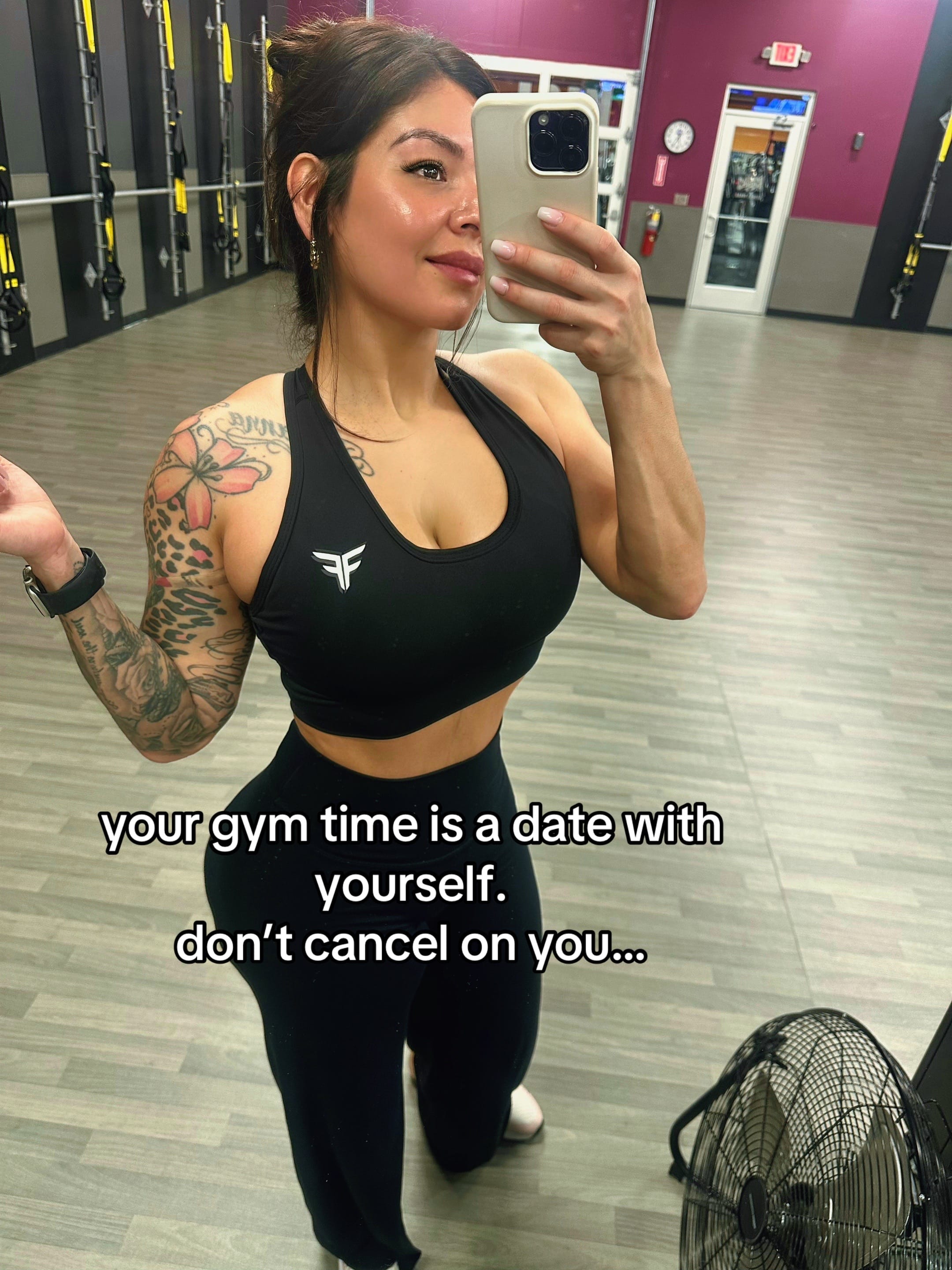 Post 1 by Liv on TikTok (video)