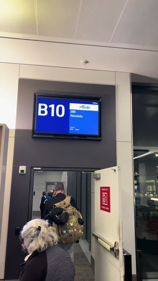 Post 4 by Traveling Undocu | Gabe on TikTok (video)