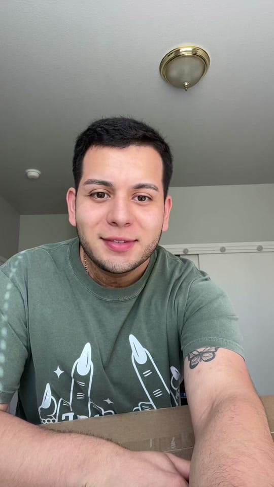 Post 3 by Traveling Undocu | Gabe on TikTok (video)