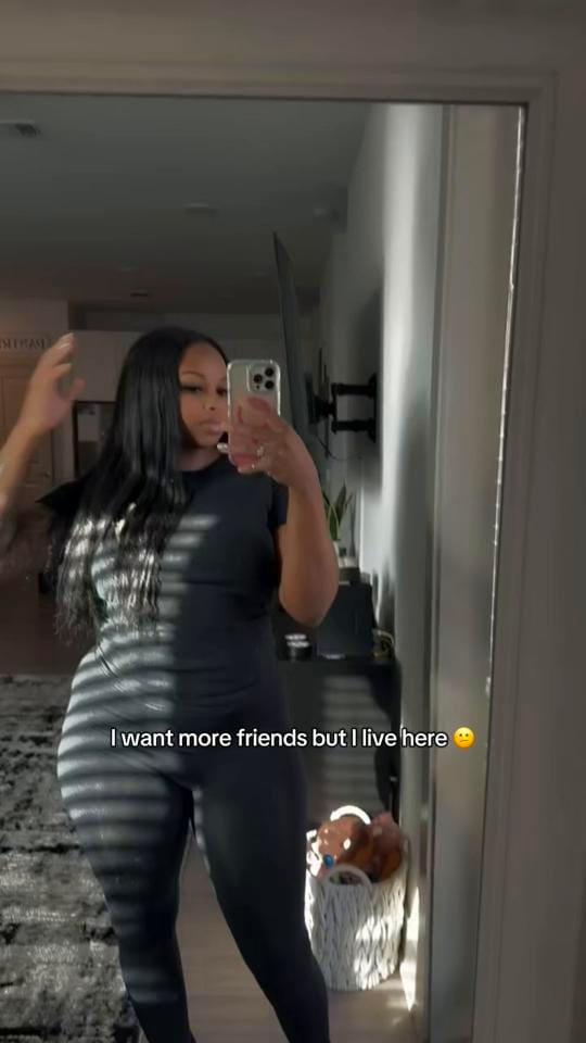 Post 2 by Canasia💕 on TikTok (video)