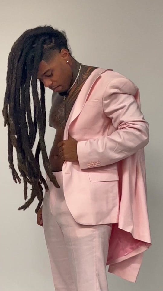 Post 10 by Pikture perfect on TikTok (video)