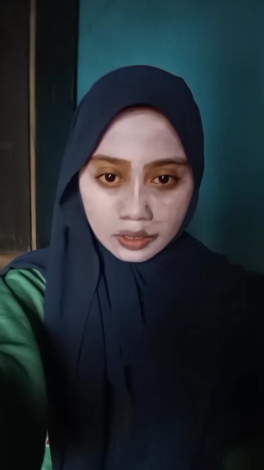 Post 2 by strawberry.girl🍓 on TikTok (video)
