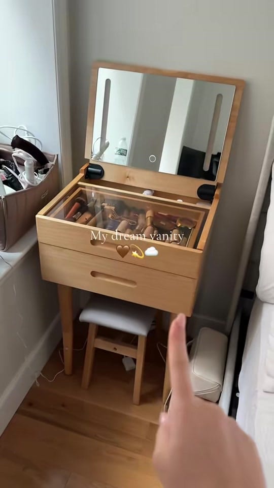 Post 8 by Esti Hana on TikTok (video)