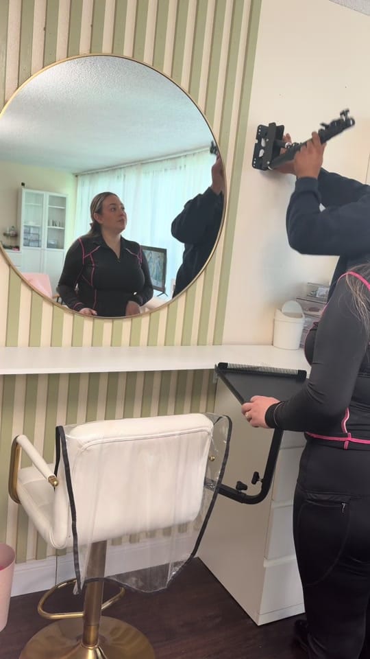 Post 2 by Denisse Makeup & Hair Artist on TikTok (video)