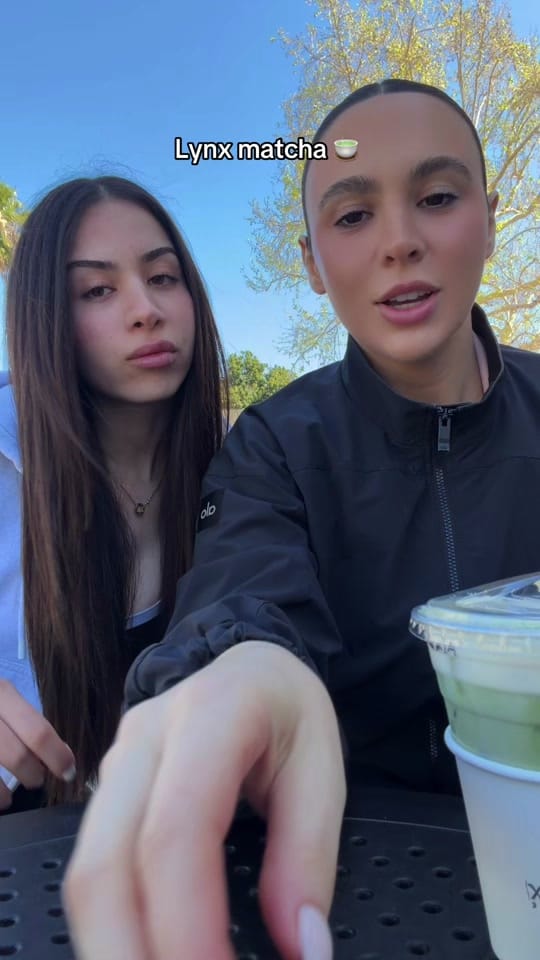 Post 6 by sella_em on TikTok (video)