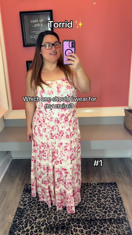 Post 3 by Nikki | Fashion & Vlogs 🌸 on TikTok (video)