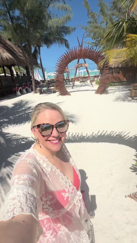Post 3 by Lia | Travel Agency ✈️🚢 on TikTok (video)