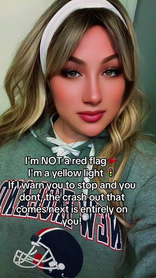 Post 2 by Ali 📚 on TikTok (video)