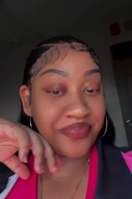 Post 4 by MERCEDES ALEXIS on TikTok (video)