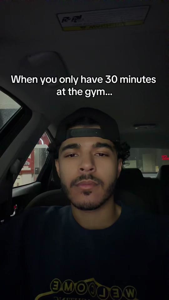 Post 5 by nicoo.fit on TikTok (video)