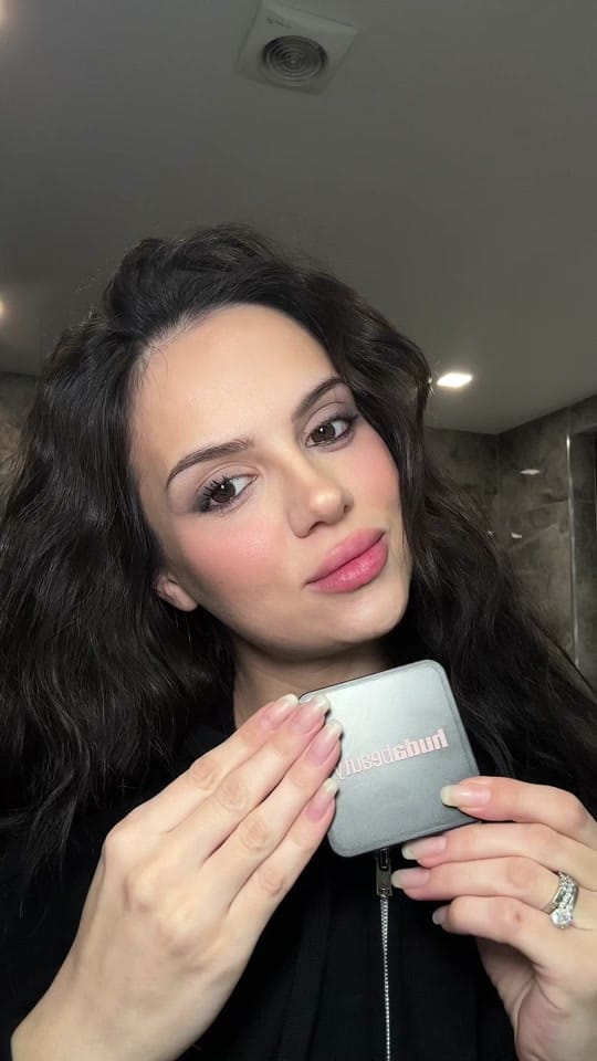 Post 6 by Denitsa Veleva Makeup 💄 on TikTok (video)