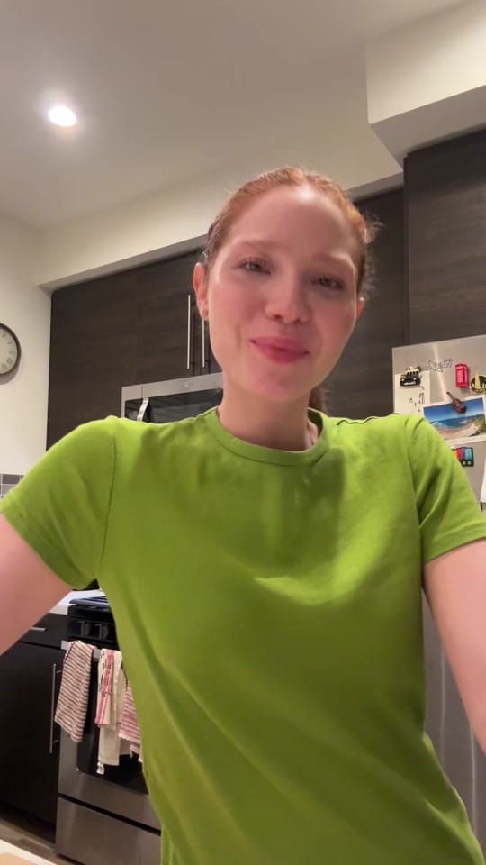 Post 2 by Daniela Genie on TikTok (video)