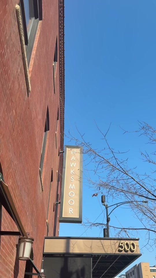 Post 6 by Chicago Tourist on TikTok (video)