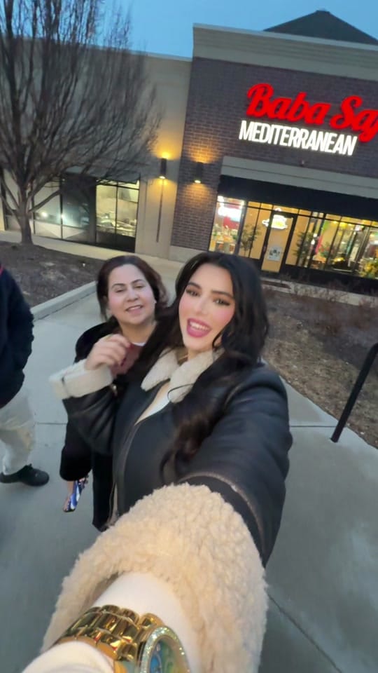Post 5 by Lara 💎 on TikTok (video)