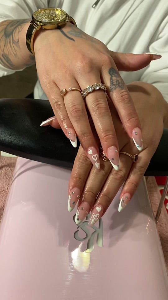Post 8 by Belen on TikTok (video)