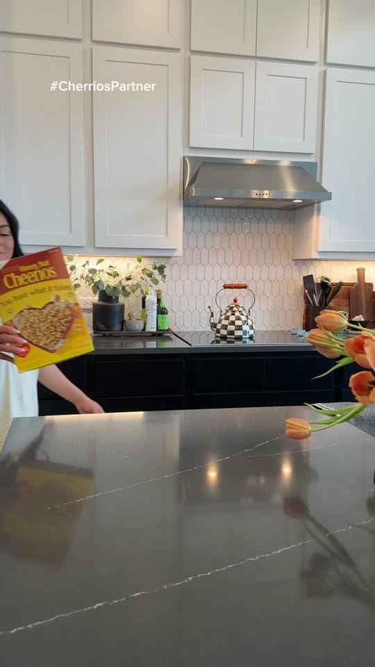 Post 9 by Makeupbypita on TikTok (video)