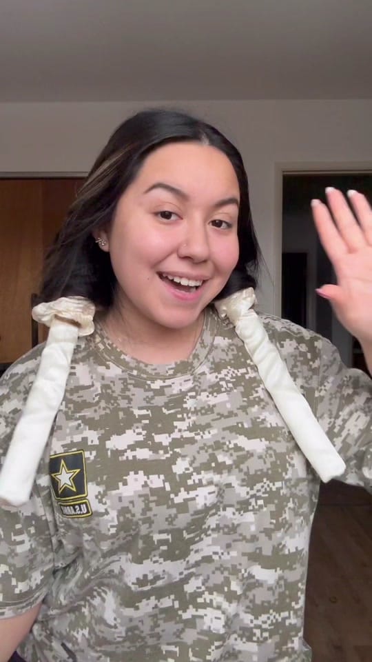 Post 9 by • LESLIE • on TikTok (video)