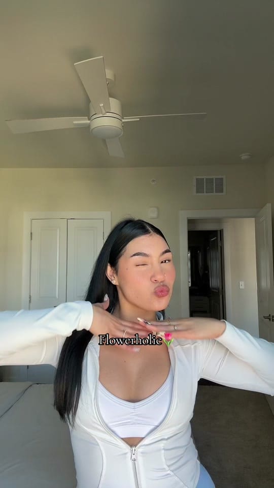 Post 1 by Alex♡ on TikTok (video)