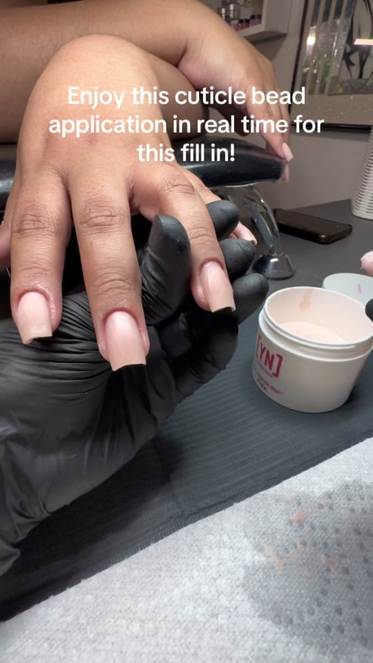 Post 1 by Liliana Pakula on TikTok (video)