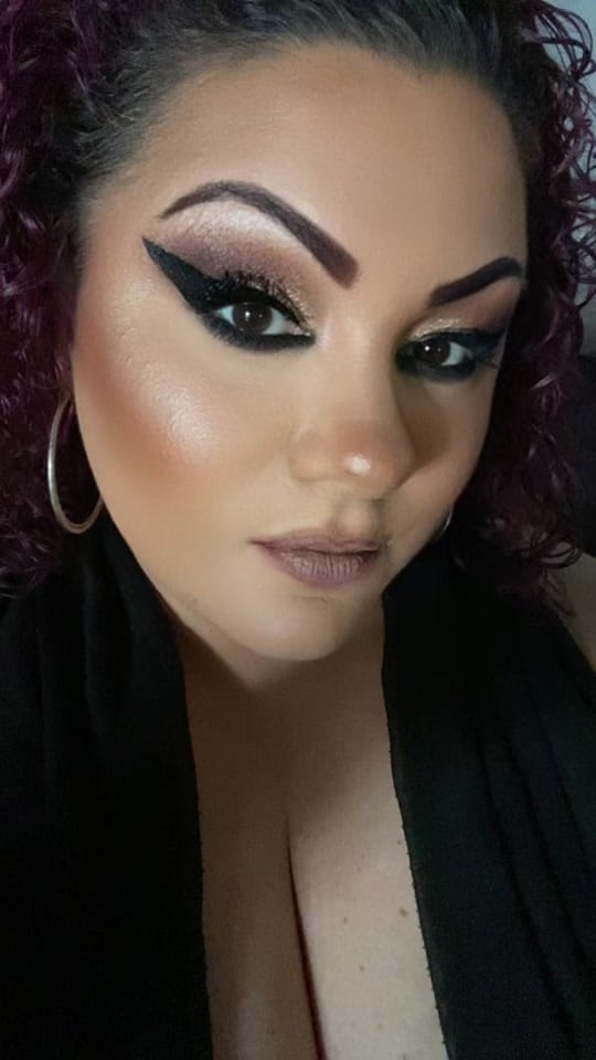 Post 4 by Makeupbylaura2233 on TikTok (video)