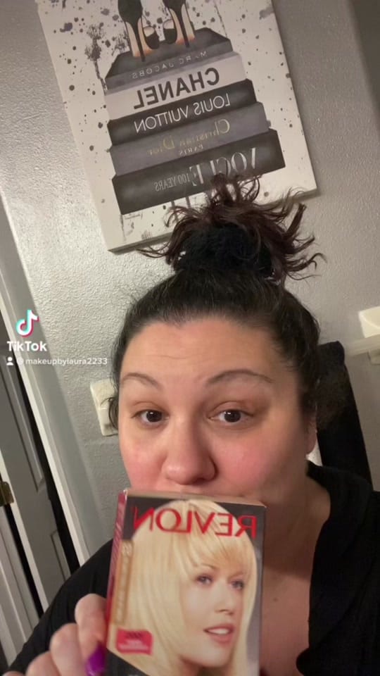 Post 5 by Makeupbylaura2233 on TikTok (video)