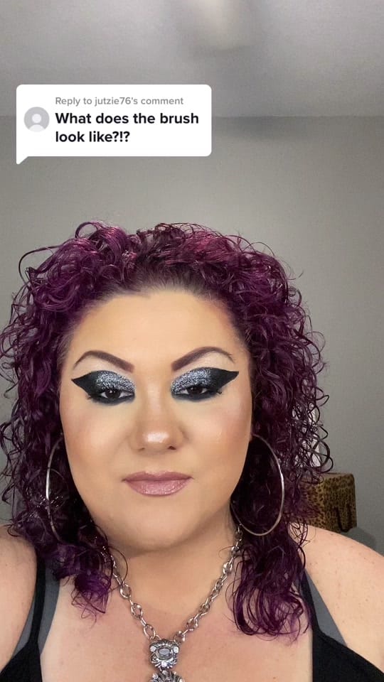 Post 6 by Makeupbylaura2233 on TikTok (video)