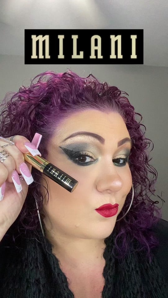 Post 8 by Makeupbylaura2233 on TikTok (video)