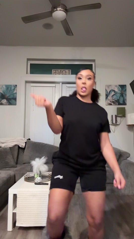 Post 6 by Miranda Sasha 🦋 on TikTok (video)