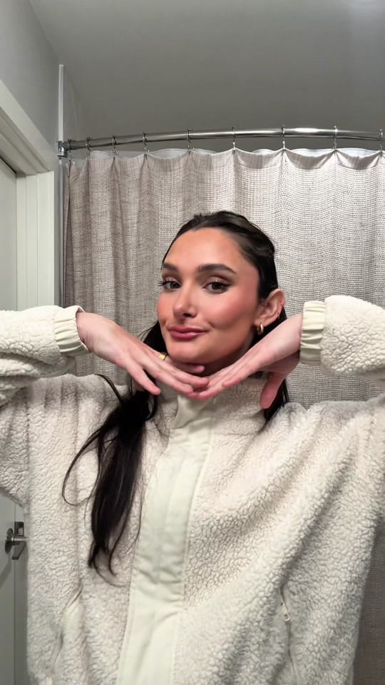 Post 2 by Alexis on TikTok (video)