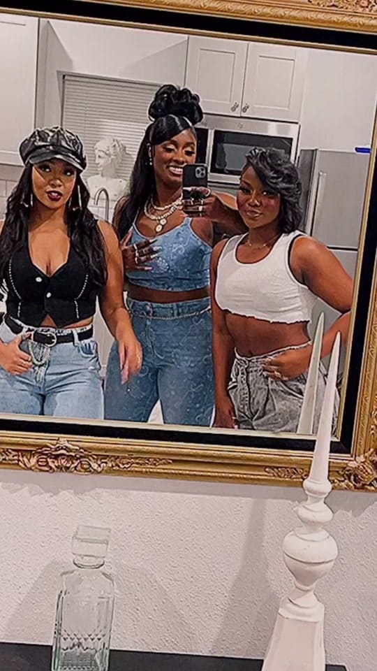 Post 10 by Alexus Crown on TikTok (video)
