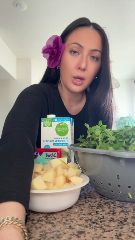 Post 2 by kamele on TikTok (video)