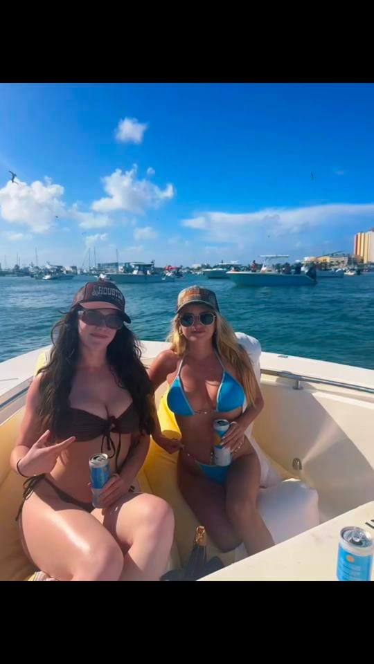 Post 3 by Katie Ashley on TikTok (video)