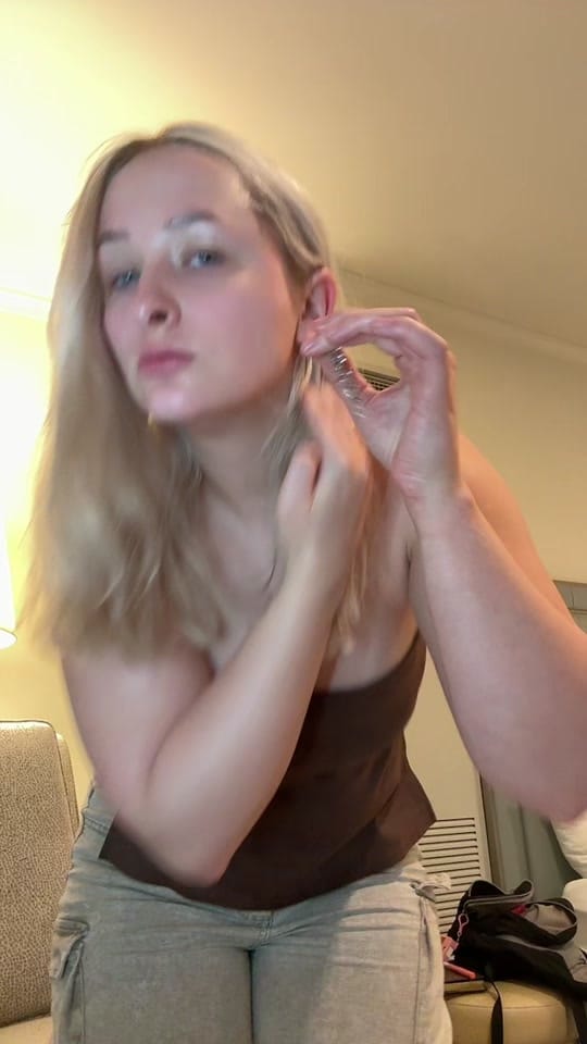 Post 6 by Annareiss on TikTok (video)