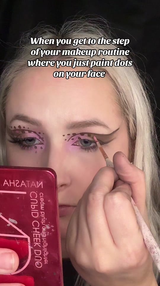 Post 7 by Annareiss on TikTok (video)