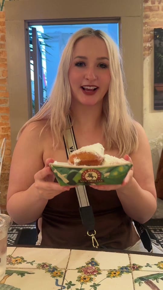 Post 9 by Annareiss on TikTok (video)