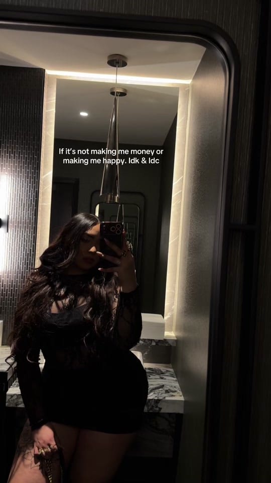 Post 4 by Yoely | Latina Creator on TikTok (video)