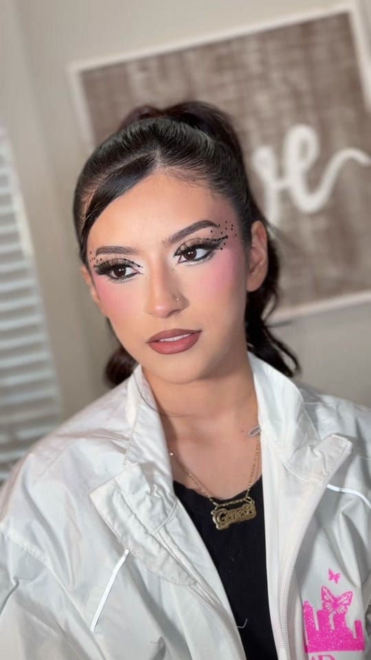 Post 1 by Marisol|Makeup Artist on TikTok (video)