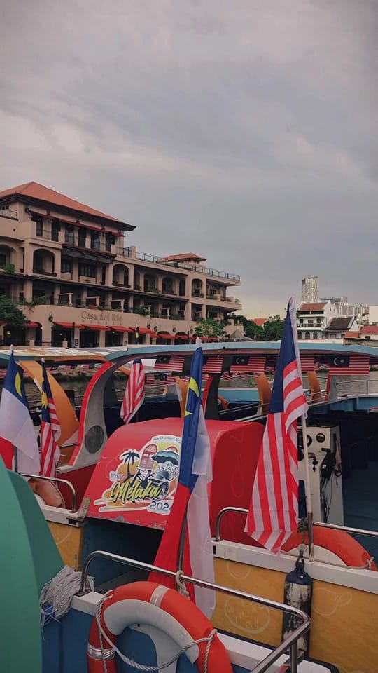 Post 2 by Siva Win Naing @ Phoenix ✈️ on TikTok (video)