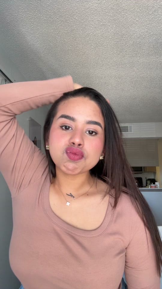 Post 4 by Eulenis Arriojas on TikTok (video)
