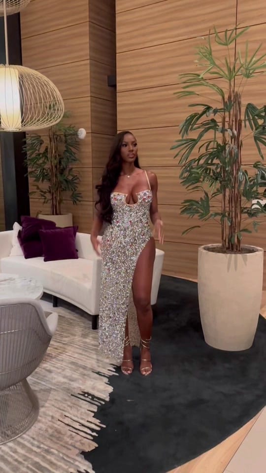 Post 1 by Samira🌺❤️ on TikTok (video)