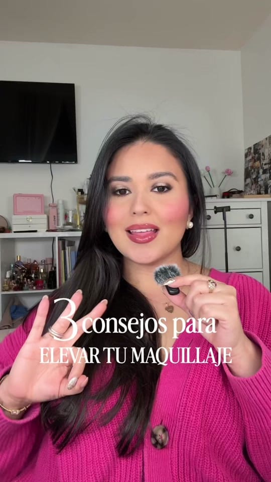 Post 5 by dulce 🍬 too sassy makeup on TikTok (video)