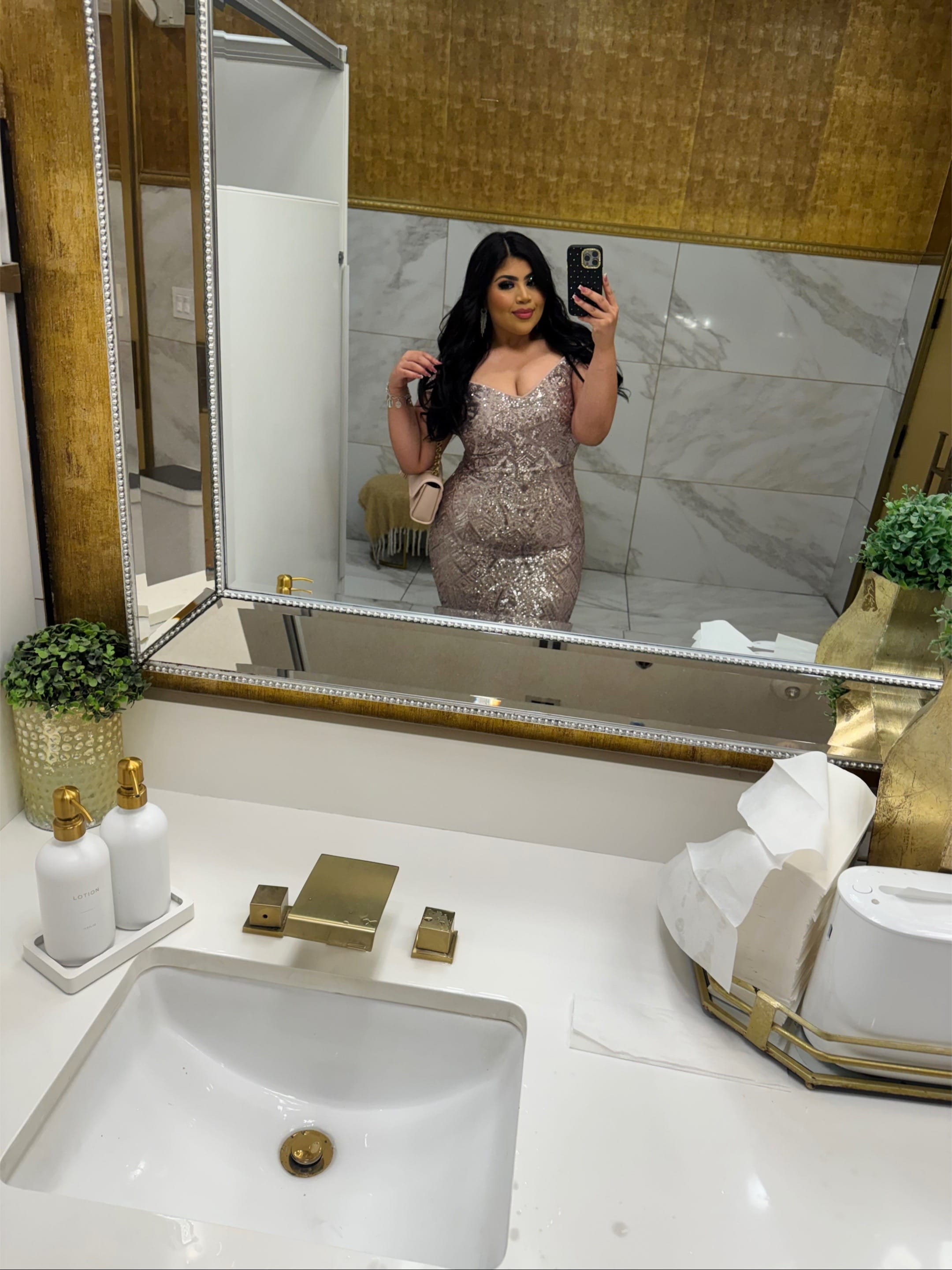 Post 3 by 𝐌 𝐄 𝐋 𝐈 on TikTok (video)