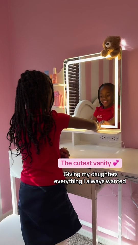Post 4 by Chrisandmommakyra on TikTok (video)