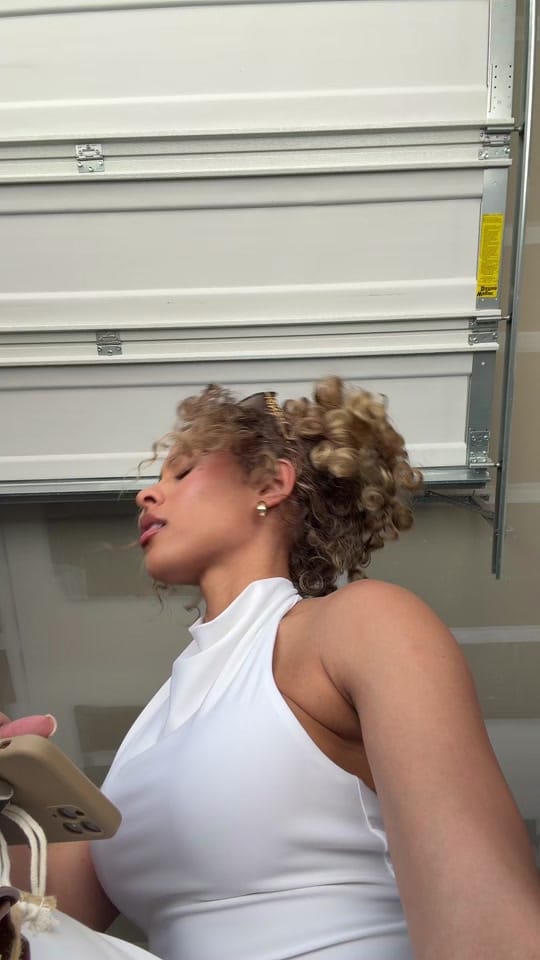 Post 4 by Adrianna Brown on TikTok (video)