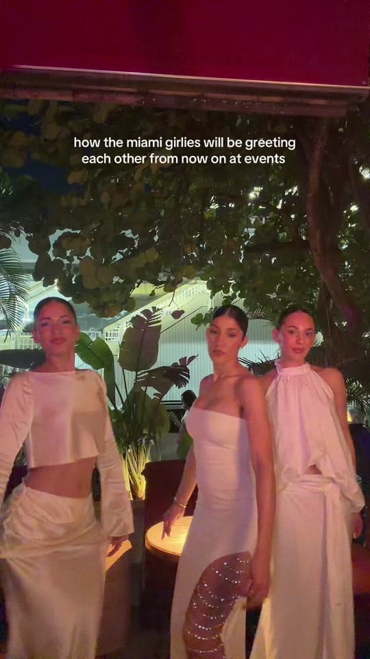 Post 2 by ana 💌 on TikTok (video)