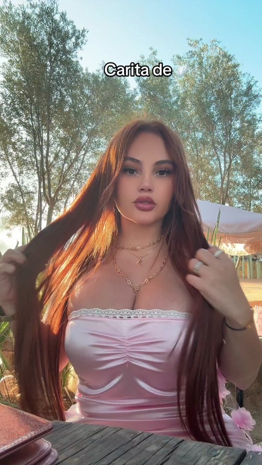 Post 3 by araceliofficial on TikTok (video)
