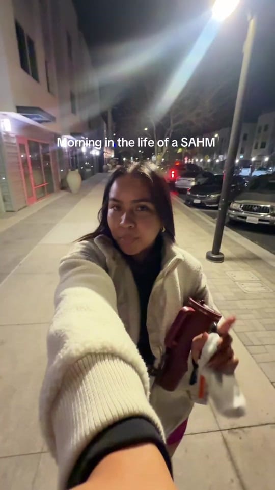 Post 2 by Rebeca T. 🍓🪩🪽🌟 on TikTok (video)