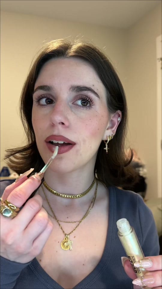 Post 6 by Claudia ☁️🪐🎧 on TikTok (video)